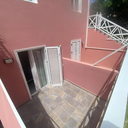Apt. El Guirre Nº 8 - Bajo *
